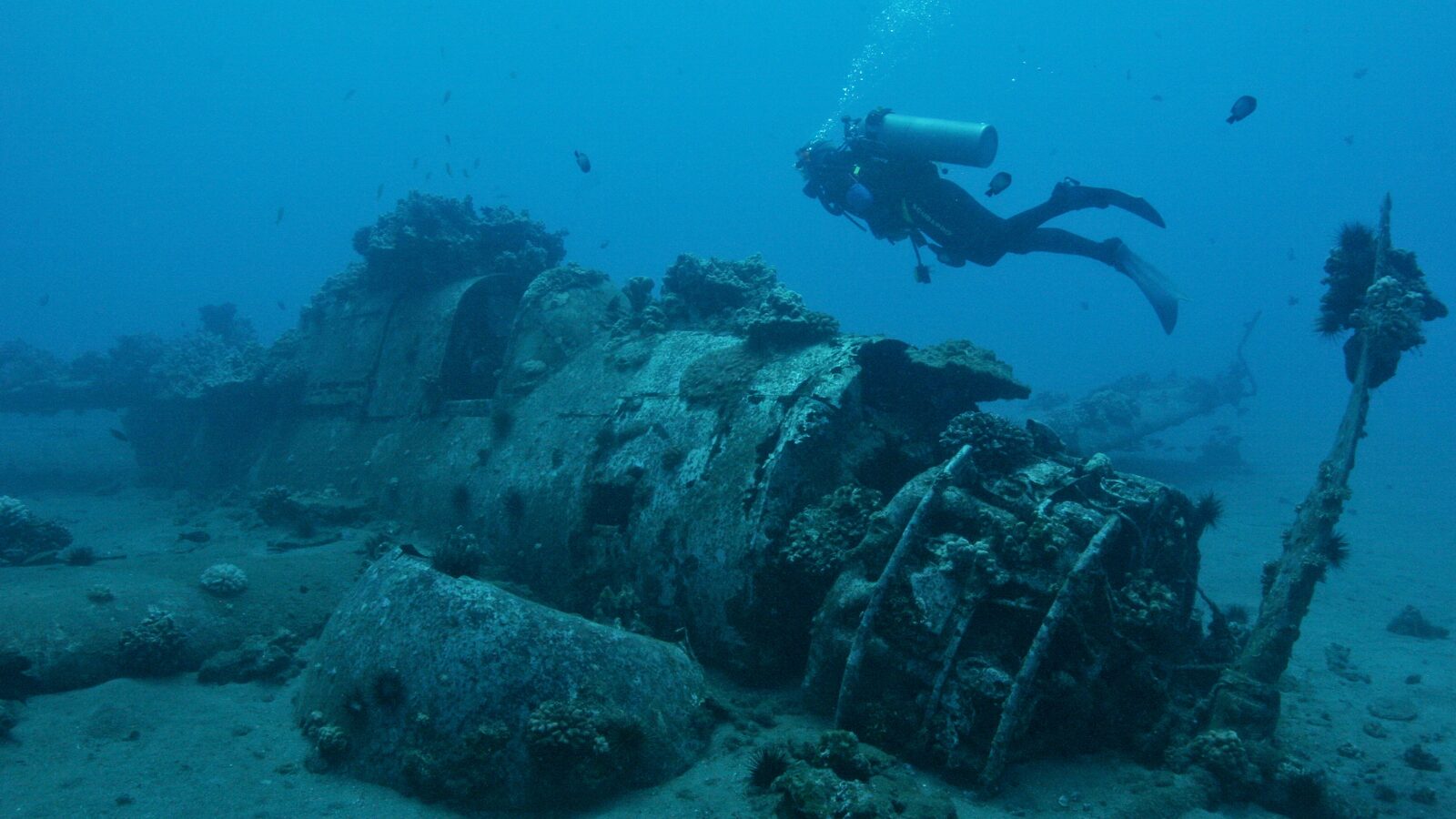HIHWNMS scuba shipwreck